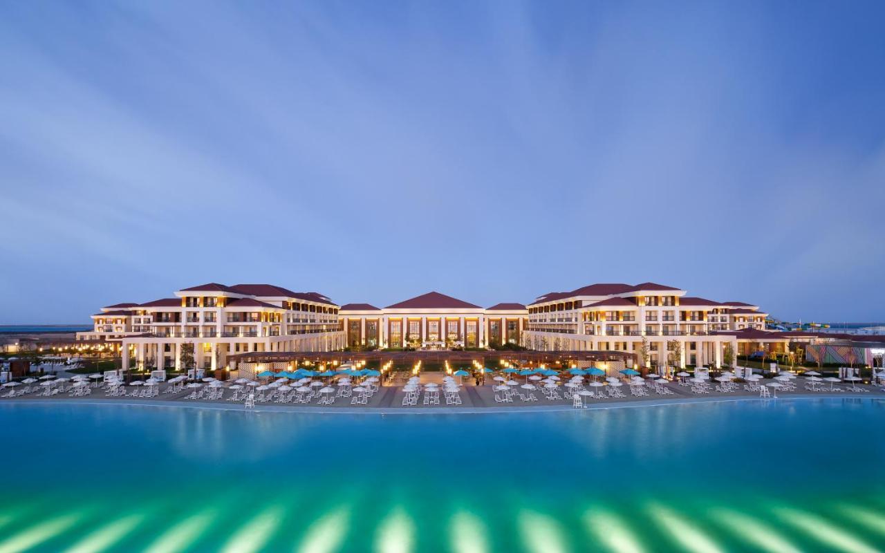 Отель Rixos Water World - Theme Park Free Access 5*